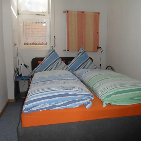 Parterrewohnung Apartment *